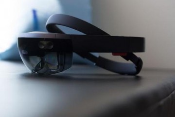 時(shí)隔三年，微軟將發(fā)布全息眼鏡HoloLens 2
